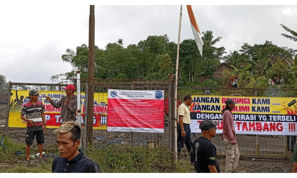 Warga Sumbang Banyumas Tolak Tambang Pasir di Kaki Gunung Slamet, Tuntut Penutupan Total