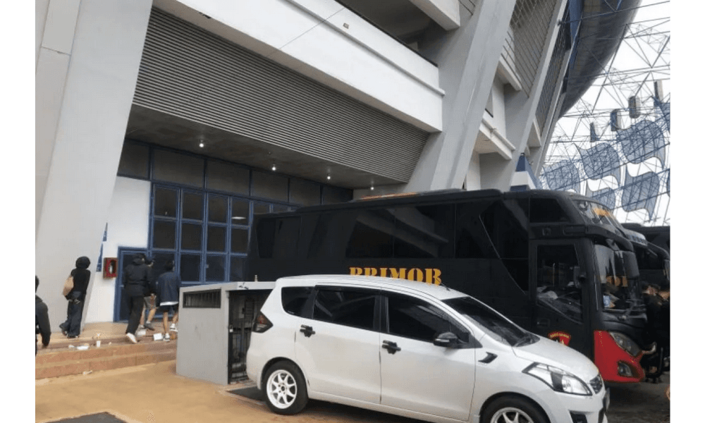 Ponsel Pewarta ANTARA Dicopet Saat Meliput Laga Persib vs Persija di GBLA, Keamanan Dipertanyakan