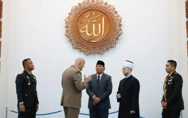 Menteri Pertahanan Sjafrie Sjamsoeddin Kunjungi Masjid Soeharto di Sarajevo untuk Tegaskan Solidaritas Indonesia