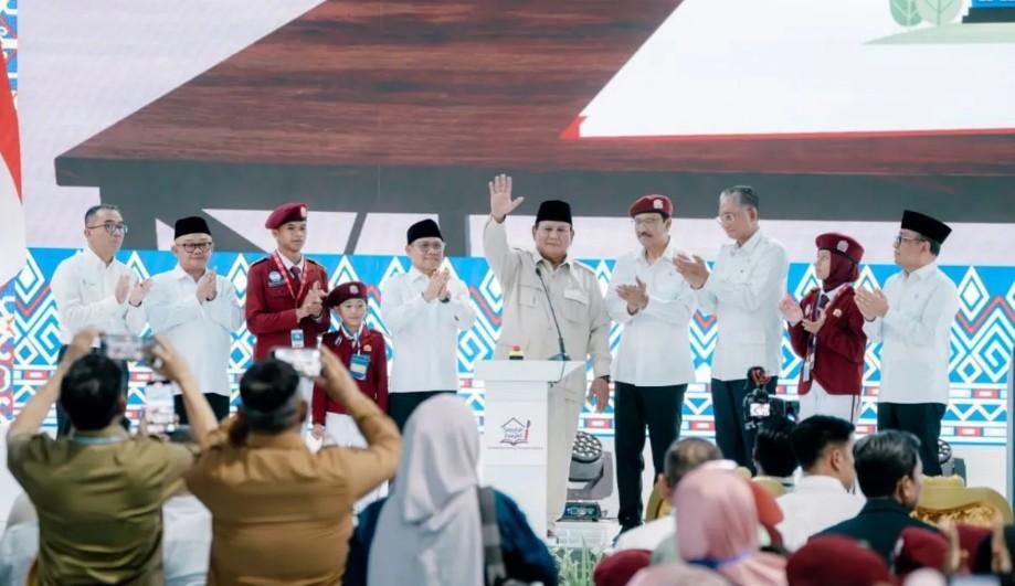 Presiden Prabowo Apresiasi Sekolah Rakyat dan Targetkan Hilangkan Kemiskinan Ekstrem pada 2029