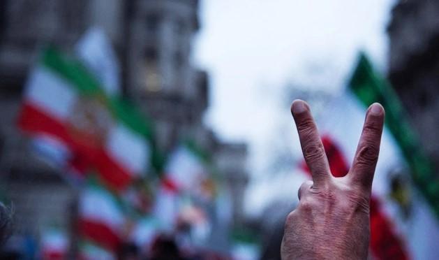 Trump Berlakukan Tarif 25 Persen bagi Negara yang Masih Berdagang dengan Iran di Tengah Memanasnya Ketegangan