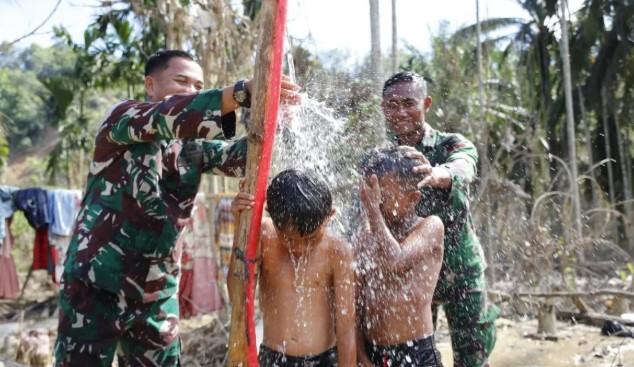 Kemenhan dan Unhan Bangun Sumur Bor serta Pasang RO untuk Penuhi Air Bersih Korban Bencana di Aceh Tamiang