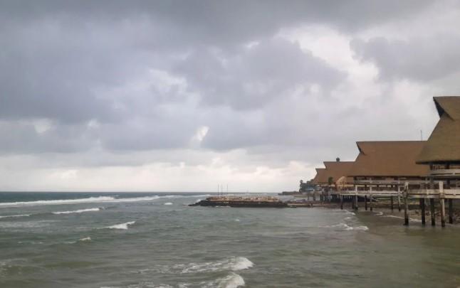 BMKG Peringatkan Gelombang Laut hingga 2,5 Meter di Perairan NTT hingga 18 Januari 2026