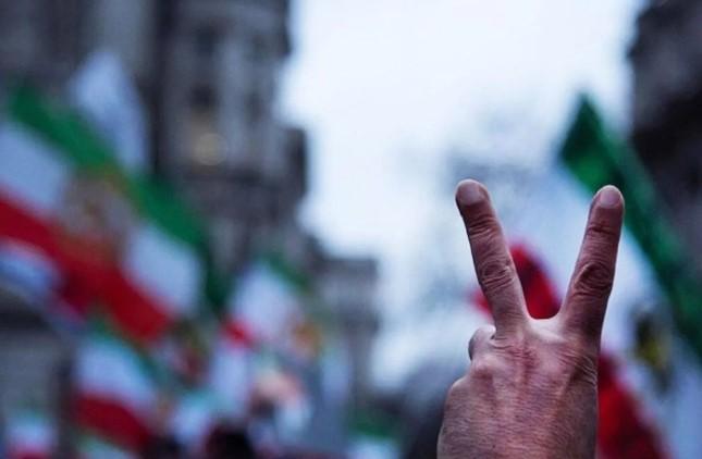 Iran Tutup Wilayah Udara di Tengah Ketegangan Domestik dan Kecaman Internasional