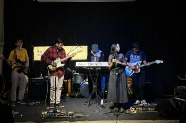 The Silent Love Gandeng Lavia Anjani dalam Single My Tired Heart, Refleksi Emosional Tentang Cinta yang Memudar