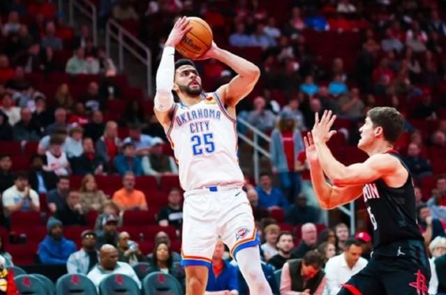 Menang Telak 111-91 atas Rockets, Thunder Perpanjang Rekor Kemenangan Jadi Lima Laga