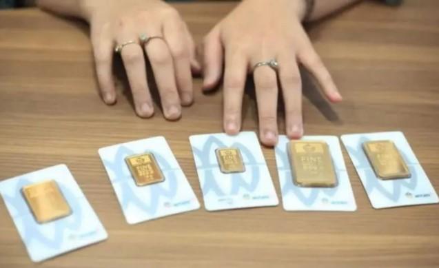 Harga Emas Antam Turun Rp6.000 per Gram, Ini Daftar Lengkap dan Ketentuan Pajaknya