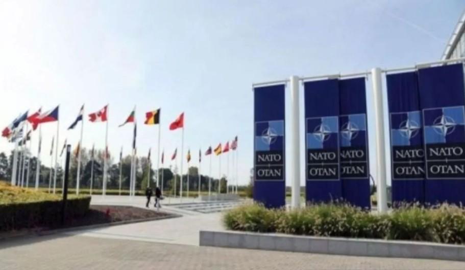 Jens Stoltenberg Serukan Dialog Setara dengan Rusia, Tegaskan Pentingnya Kendali Senjata Nuklir