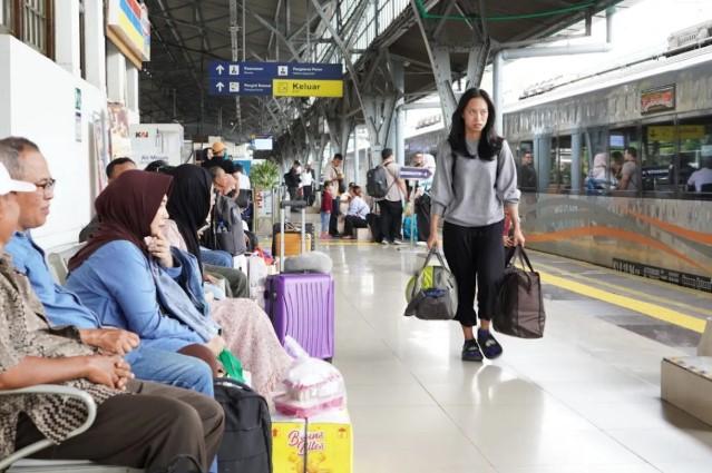 Banjir Rendam Jalur KA Pekalongan, KAI Rekayasa Pola Operasi dan Alihkan Rute Kereta