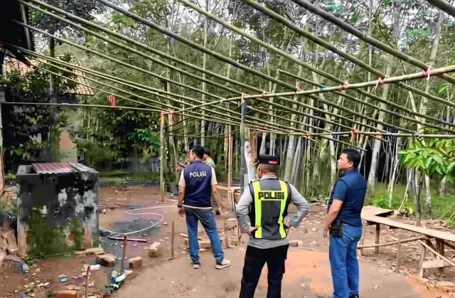 Polres OKU Bongkar Arena Judi Sabung Ayam di Desa Banuayu, Pelaku Kabur Saat Digerebek