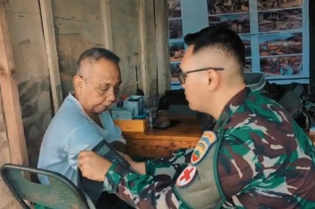 Satgas Kesehatan Kodam I/Bukit Barisan Intensif Layani Korban Banjir dan Longsor di Tiga Kabupaten Sumatera Utara