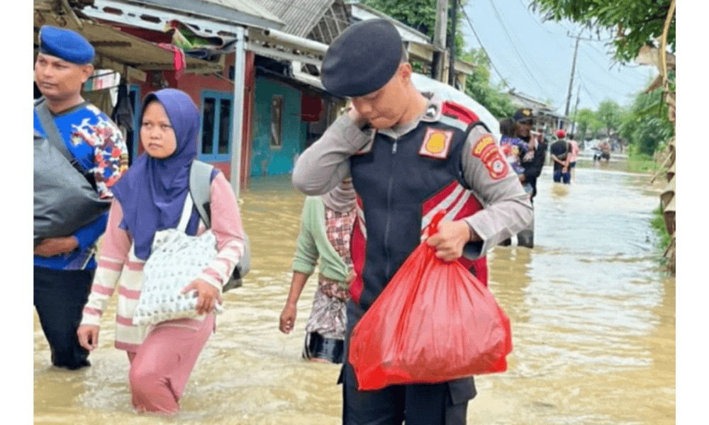 Sungai Citarum dan Cibeet Meluap, Banjir Rendam Permukiman dan Sawah di Karawang
