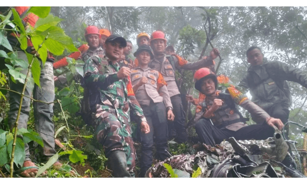 Cuaca Buruk Hambat Evakuasi Pesawat ATR di Bukit Bulusaraung, Tim SAR Dirikan Posko di Puncak
