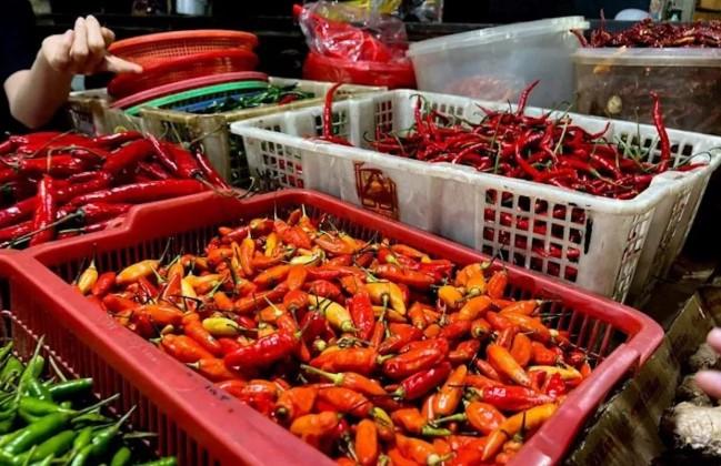 PIHPS Catat Harga Cabai Rawit Merah Rp56.800 per Kilogram dan Telur Ayam Rp33.800 per Kilogram
