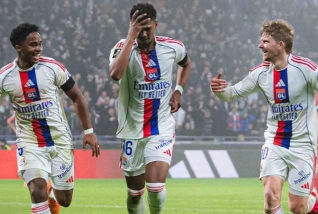Lyon Tekuk Brest dan Naik ke Empat Besar, Strasbourg Ikut Amankan Tiga Poin di Pekan ke-18 Liga Prancis