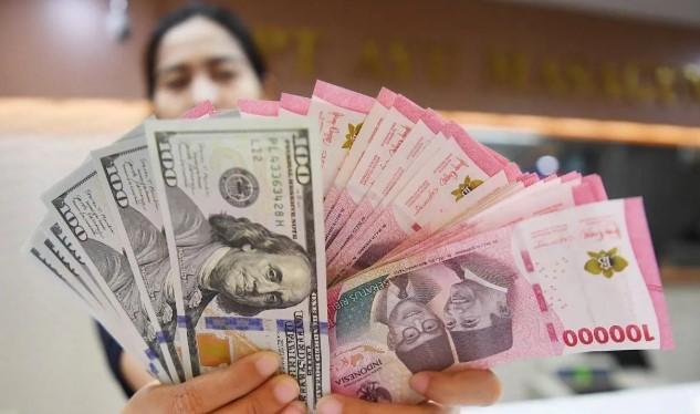 Analis Nilai Rupiah Berpeluang Menguat Terbatas di Tengah Dampak Potensi Tarif AS