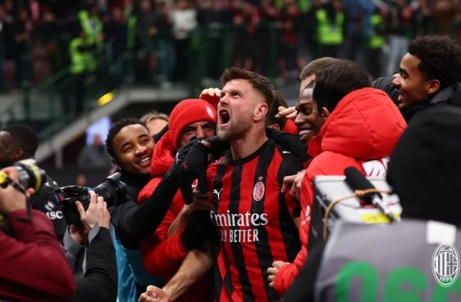 Sundulan Niclas Fullkrug Antar AC Milan Tekuk Lecce dan Tempel Ketat Inter di Puncak Klasemen