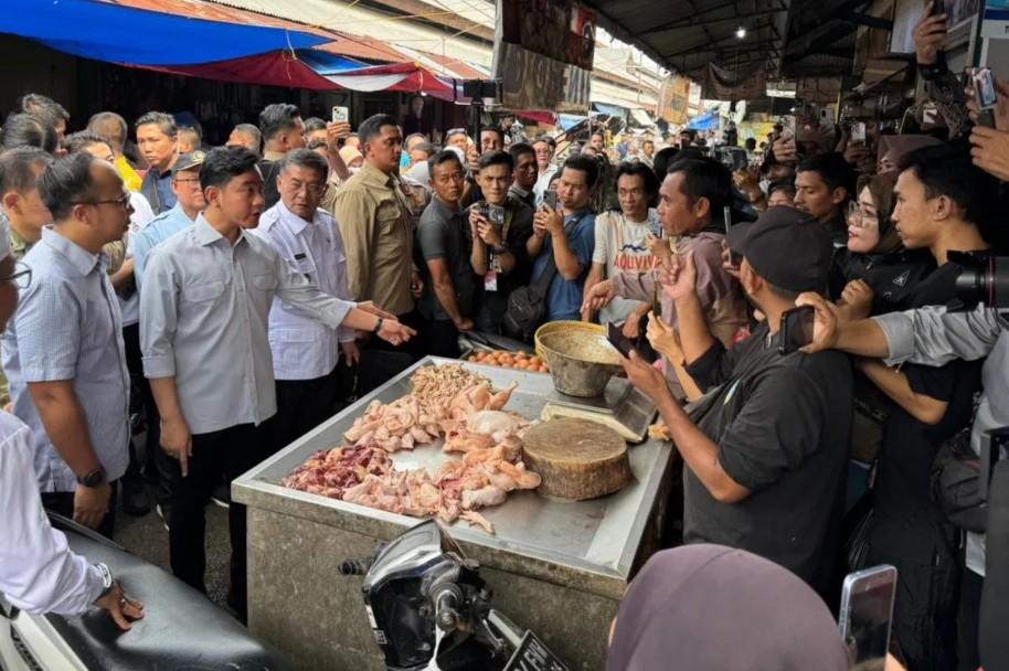 Wapres Gibran Tinjau Pasar Cikurubuk Tasikmalaya, Tegaskan Peran Strategis Pasar Tradisional untuk Stabilitas Pangan
