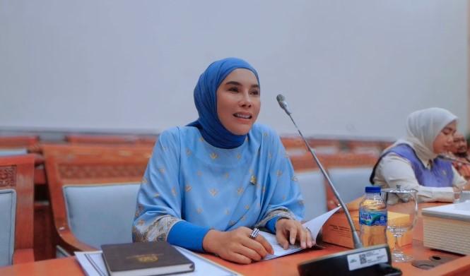 Okta Kumala Dewi Minta Pemerintah Selidiki Dugaan Kebocoran Data Pengguna Instagram