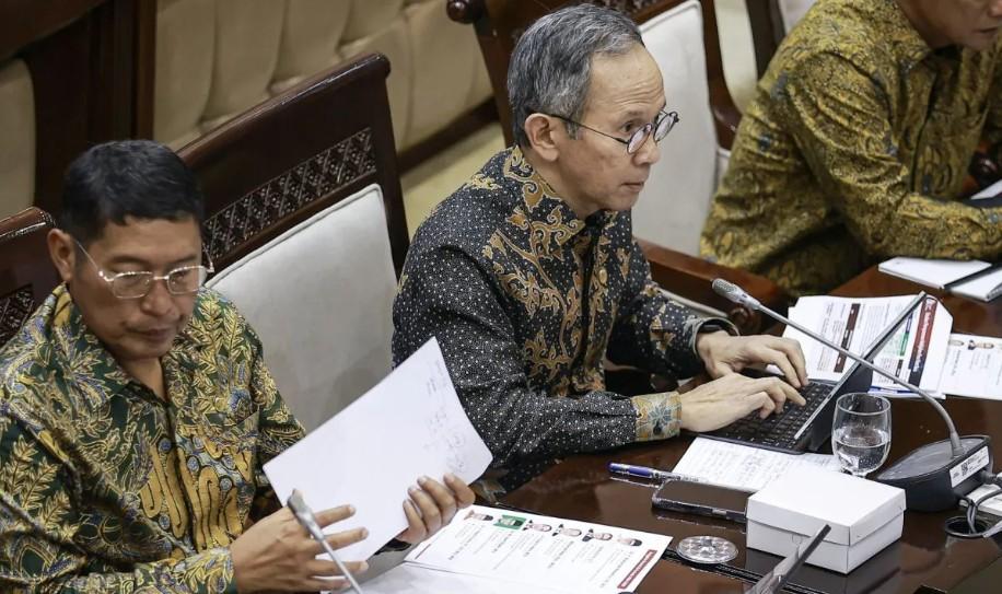 OJK Finalisasi Aturan Finfluencer dan Perketat Pengawasan Aset Kripto Tanpa Izin
