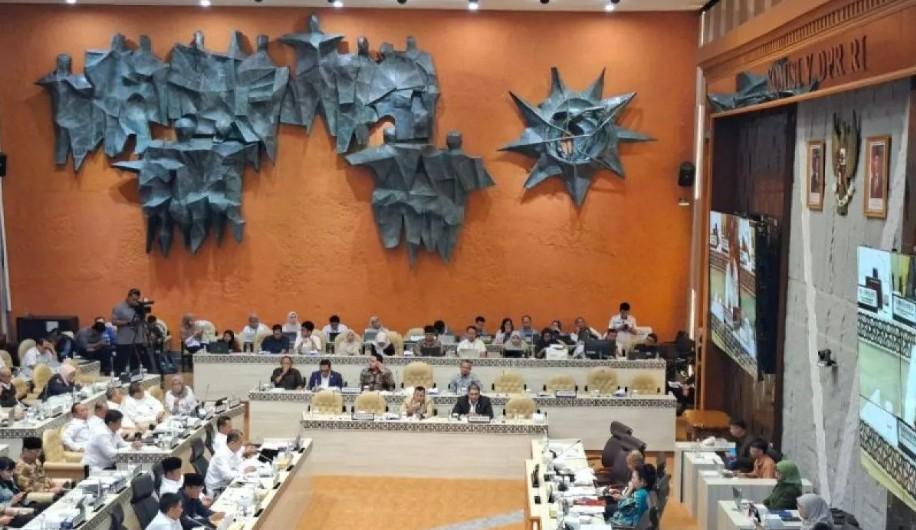 Menteri ATR/BPN Usulkan Pansus DPR Bahas Tumpang Tindih Lahan di Sempadan Sungai, Danau, dan Pantai