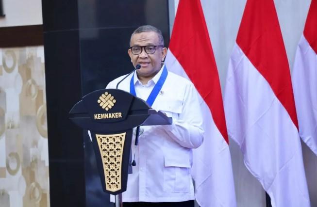 Afriansyah Noor Terima Gelar AFEO Honorary Fellow atas Kontribusi Penguatan Ekosistem Keinsinyuran Asia Tenggara
