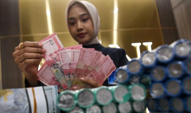 Rupiah Melemah, BI Diproyeksikan Tahan BI-Rate di 4,75 Persen demi Jaga Stabilitas