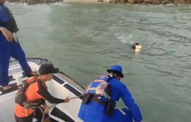 Tiga Nelayan Selamat dari Kapal Tenggelam di Perairan Bangka, Satu Ditemukan Usai Berenang ke Pantai Penyusuk