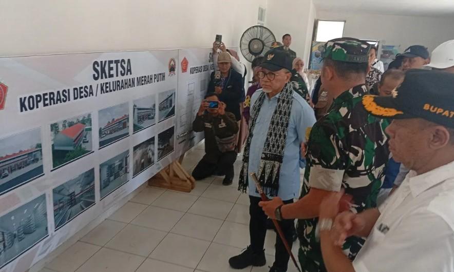 Pembangunan Koperasi Desa Merah Putih Kaliori Hampir Rampung, Zulhas: Ini Akan Melahirkan Gerakan Ekonomi Rakyat