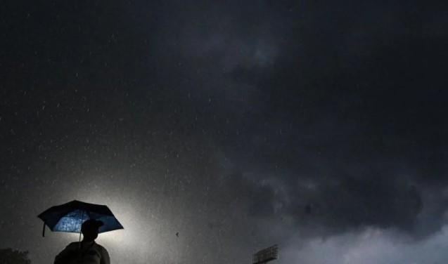 Cuaca Jakarta Didominasi Awan Tebal hingga Sabtu Malam, BMKG Ingatkan Potensi Hujan