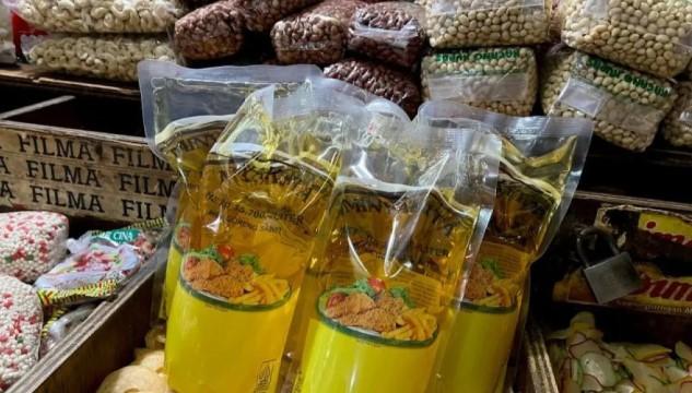 Bulog Magelang Salurkan 280 Ribu Liter Minyakita Langsung ke Pedagang untuk Jaga Harga Jelang Ramadhan