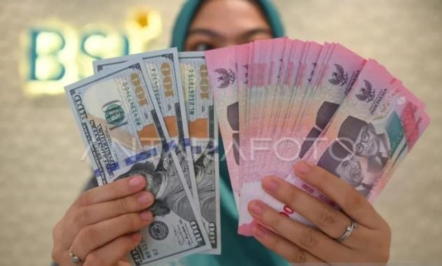 Rupiah Dekati Rp17.000 per Dolar AS: Tekanan Domestik dan Global Uji Kredibilitas Kebijakan