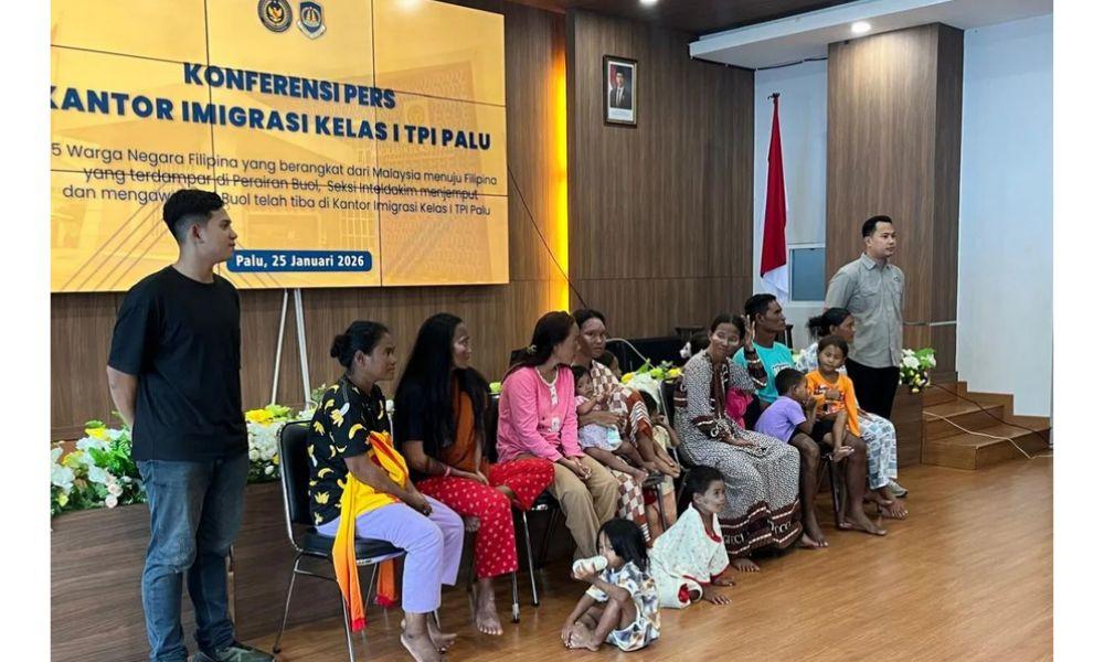 15 WNA Filipina Dikarantina Imigrasi Palu Usai Terombang-ambing 13 Hari di Laut