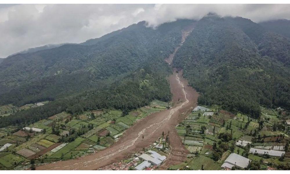 Badan Geologi Ingatkan Potensi Longsor Susulan di Cisarua, Bandung Barat Pascahujan Deras