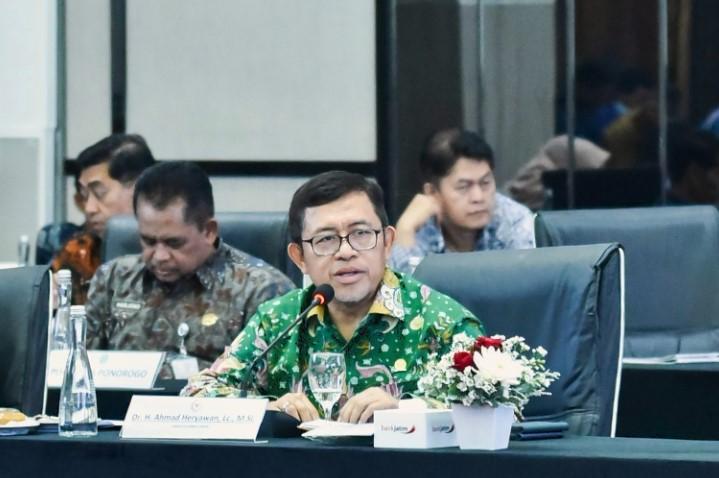 Kinerja Bank Jatim Catat Laba Besar, Komisi II DPR RI Ingatkan Prinsip Kepatuhan