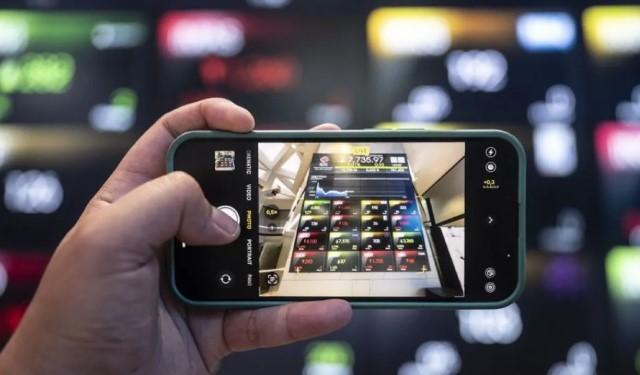 IHSG Dibuka Menguat di Tengah Sikap Wait and See Pasar Global Jelang Keputusan The Fed