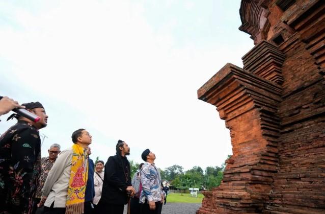 Menteri Fadli Zon Dorong Pemanfaatan Cagar Budaya Candi Jabung untuk Pelestarian dan Pemberdayaan Masyarakat