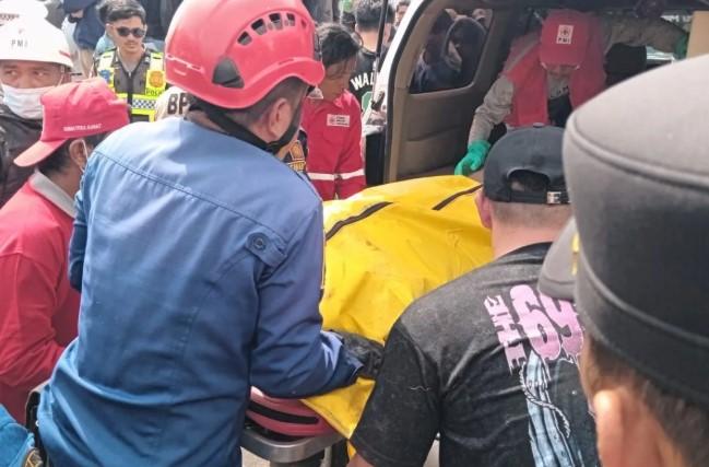 Kecelakaan Beruntun di Jalan Padang Panjang-Bukittinggi Tewaskan Enam Orang