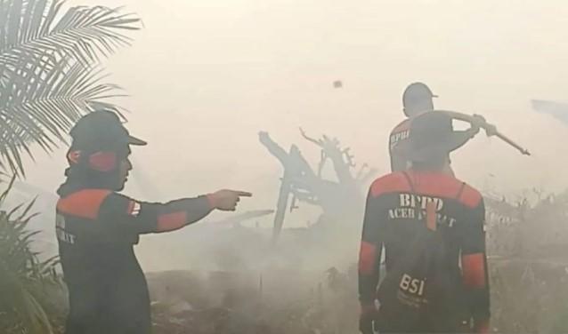 BPBD Aceh Barat Kerahkan Mandala Agni dan KPH Tangani Karhutla 19 Hektare di Sejumlah Titik