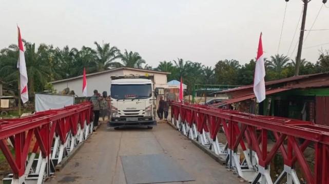 TNI AD Rampungkan Jembatan Bailey di Langkat, Akses Warga Dua Kecamatan Kembali Normal