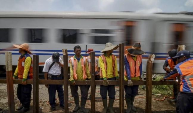 Kecelakaan KA Menoreh Soroti Pentingnya Peran Pemda dalam Penertiban Perlintasan Kereta Api Liar