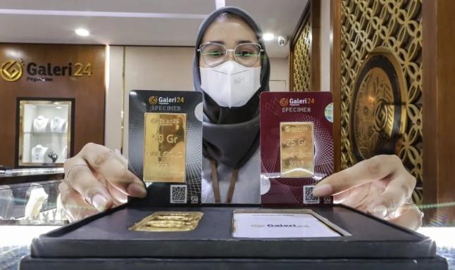 Harga Emas Pegadaian Stabil dan Turun Tipis, Galeri24 Bertahan Sementara UBS Koreksi Rp1.000 per Gram