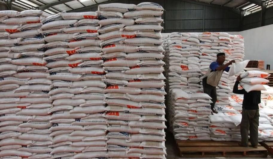 Bulog Malang Pastikan Stok Beras Aman hingga Lebaran 2026, Distribusi Capai 100 Ton per Hari