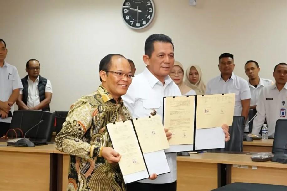 Kemendikdasmen dan Pemprov Kepulauan Riau Teken Kerja Sama Pengawasan Penggunaan Bahasa Indonesia