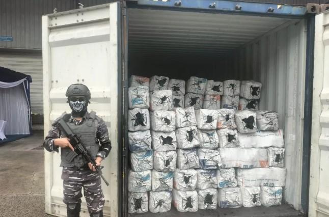 TNI AL Gagalkan Penyelundupan 74 Ton Arang Bakau Ilegal di Pelabuhan Tanjung Priok