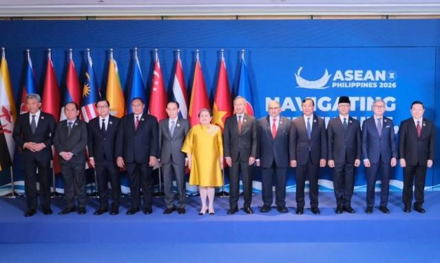 Menlu RI Dorong Penguatan Politik ASEAN dan Percepatan Code of Conduct Laut China Selatan