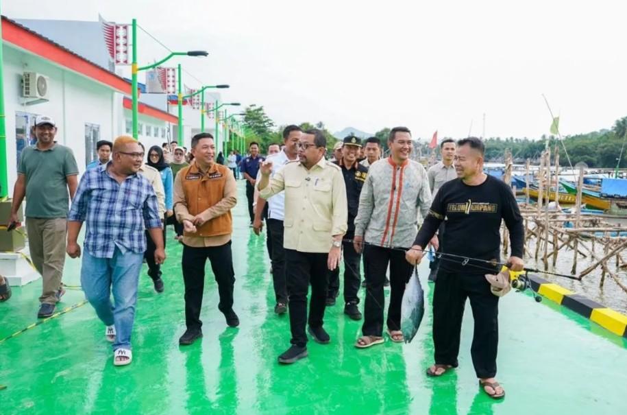 Kepala Staf Kepresidenan Tinjau Kampung Nelayan Merah Putih Sukabumi, Dorong Kesejahteraan Nelayan Lewat Fasilitas Modern