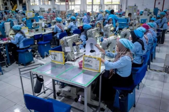 Pengamat Nilai Perluasan Pekerjaan Formal Krusial Jaga Daya Beli Konsumsi Rumah Tangga