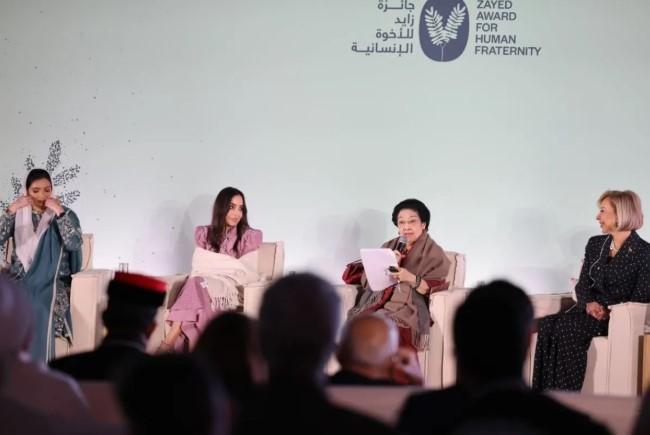 Megawati Tegaskan Kepemimpinan Perempuan Harus Berdasar Perawatan dan Persaudaraan Global