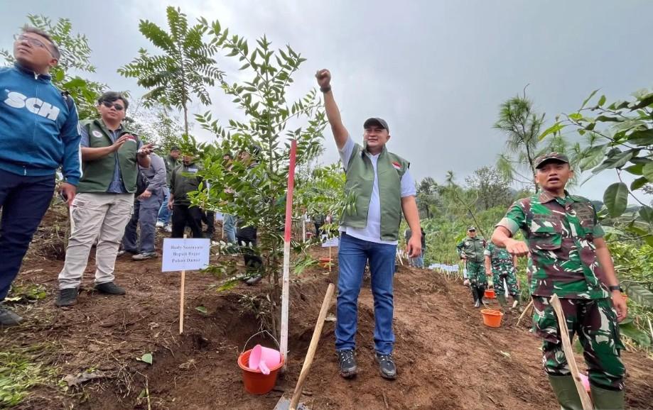 Kabupaten Bogor Tanam Hutan Kota 220 Hektare untuk Pulihkan Hulu Sungai Ciliwung